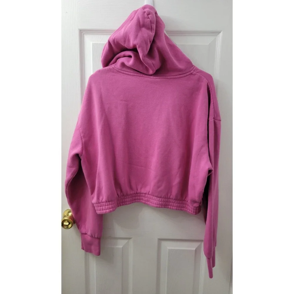 Nike Cropped Medium Pink Hoodie Sweatshirt Embroidered Logo EUC
